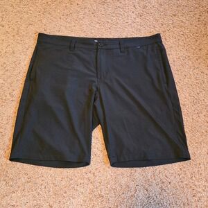 Travis Mathew Mens Black Micro Stripe Golf Performance Shorts Size 40 Stretch